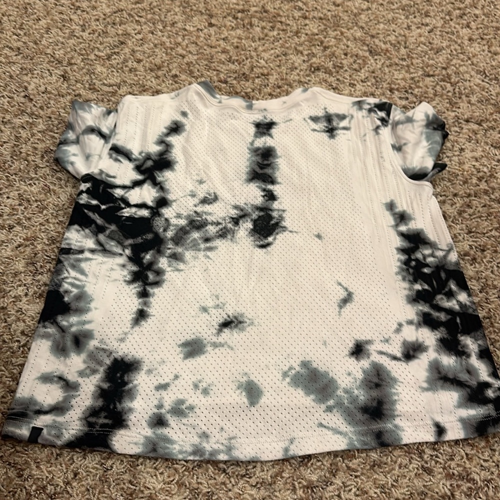 Lululemon Top - Picture 2 of 3